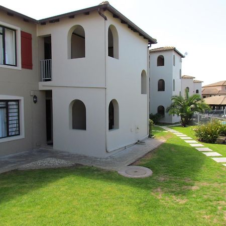 Santini Lace Self Catering Unit プレッテンバーグ・ベイ エクステリア 写真