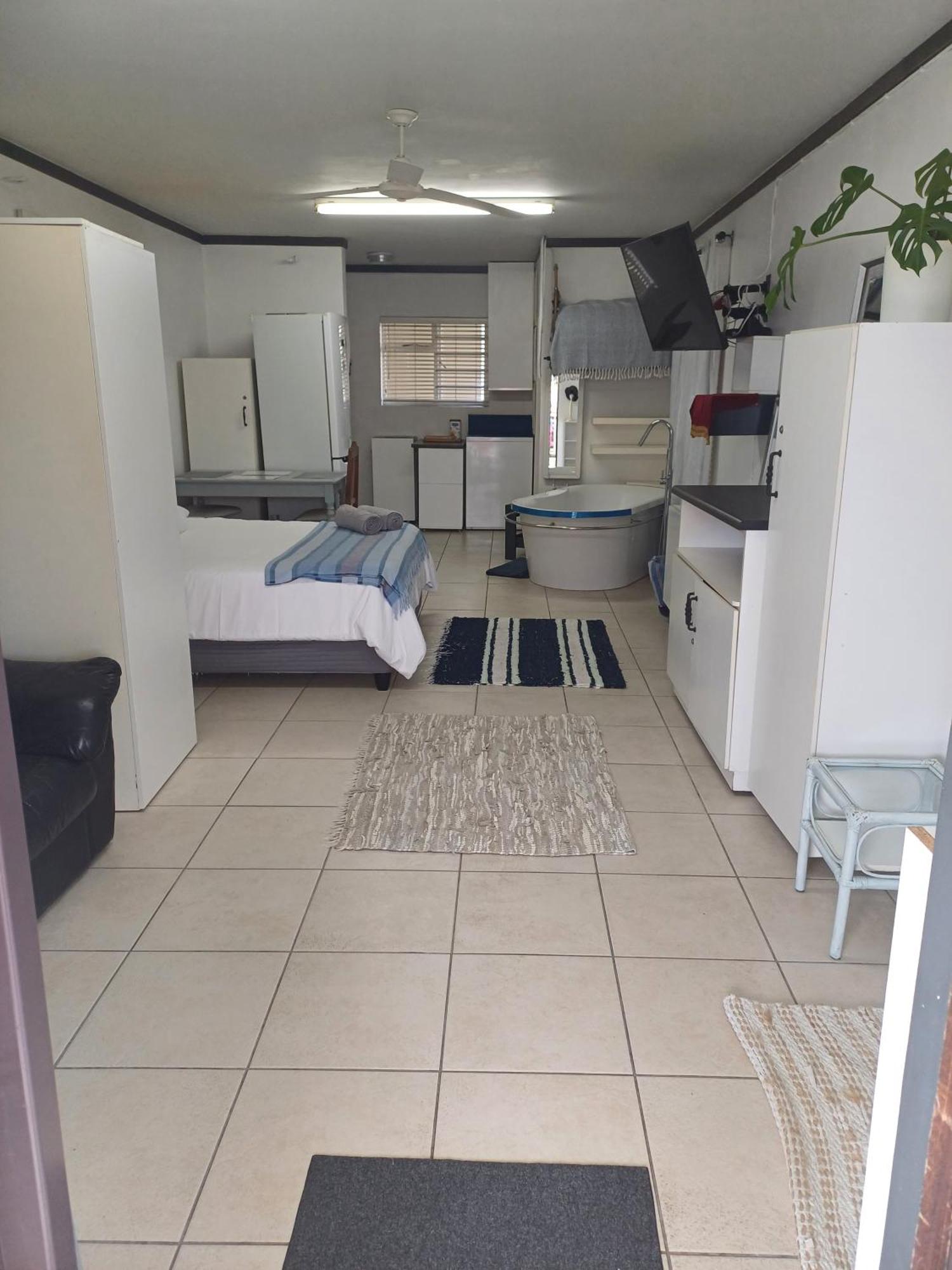 Santini Lace Self Catering Unit プレッテンバーグ・ベイ エクステリア 写真