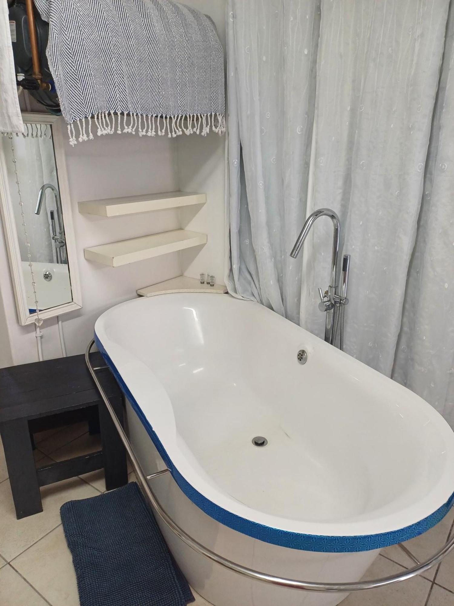 Santini Lace Self Catering Unit プレッテンバーグ・ベイ エクステリア 写真